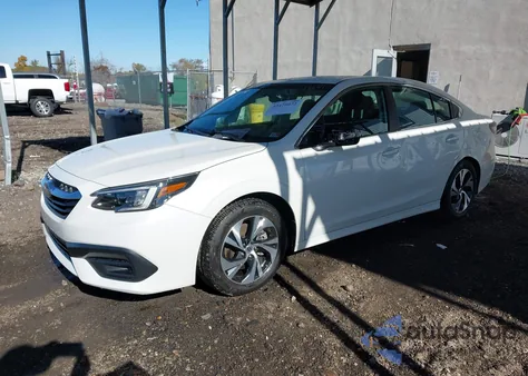 2020 Subaru Legacy Premium из США, поврежденный, VIN 4S3BWAC68L3034638